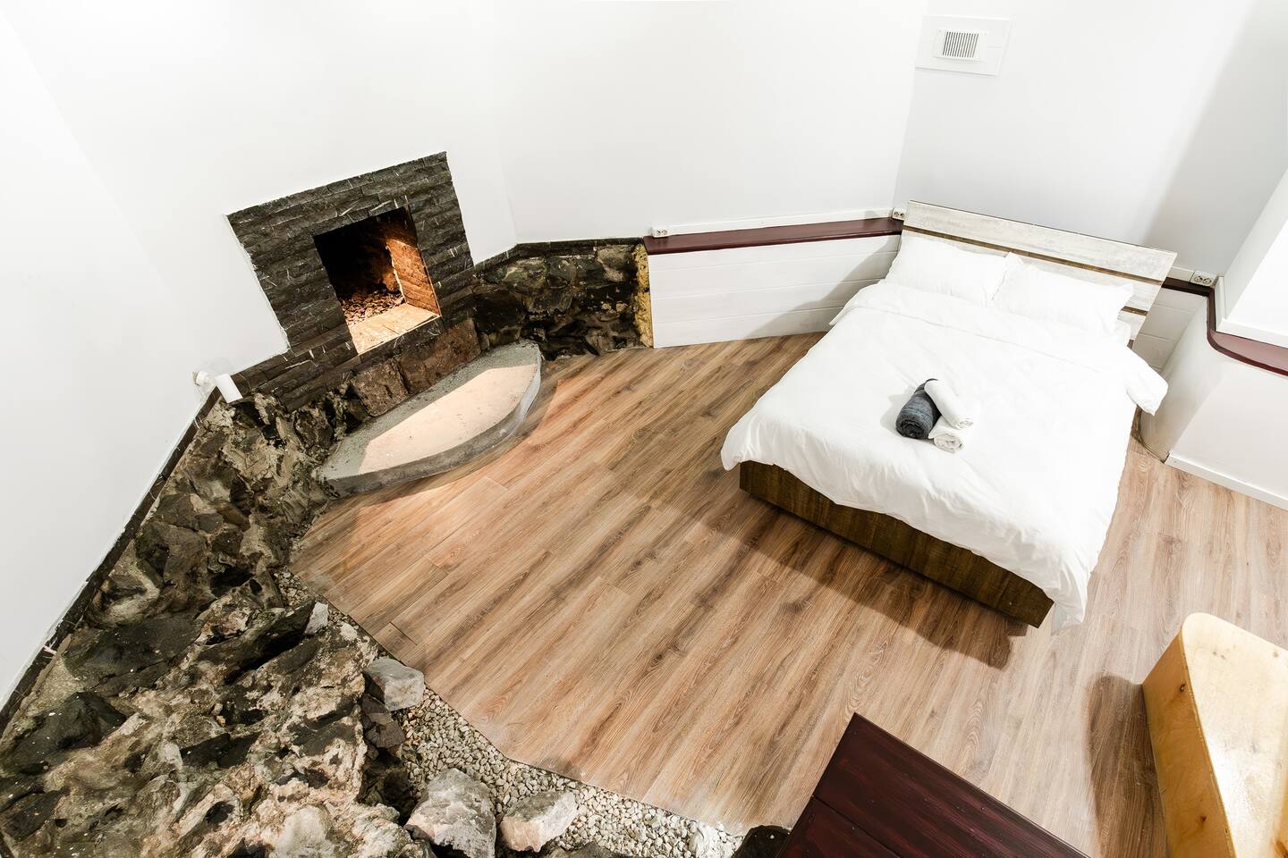 Historic Ruins - Rustaveli, Tbilisi Renovation 7 6fb46444-c7f7-44b7-919d-f935543b1d47